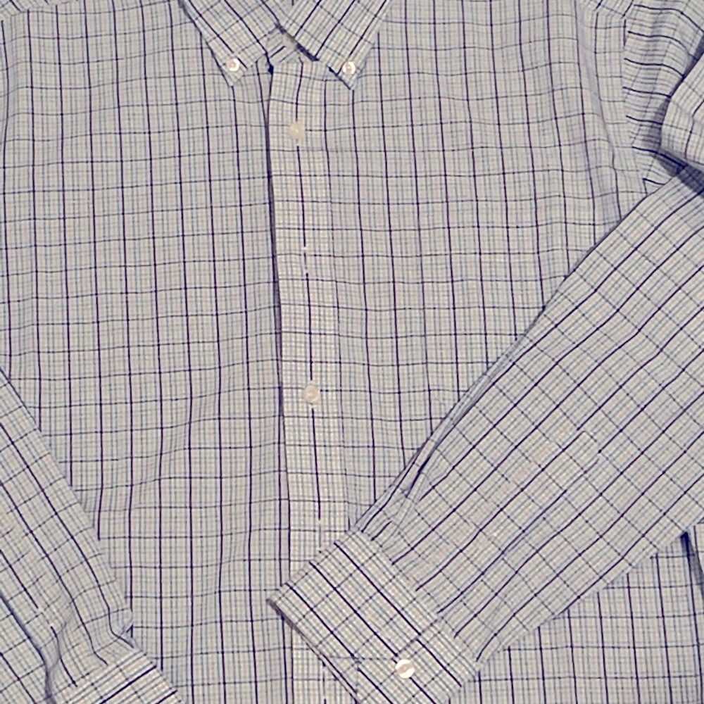Men’s Tailored Fit Onward Reserve Long Sleeve button down shirt- size XL